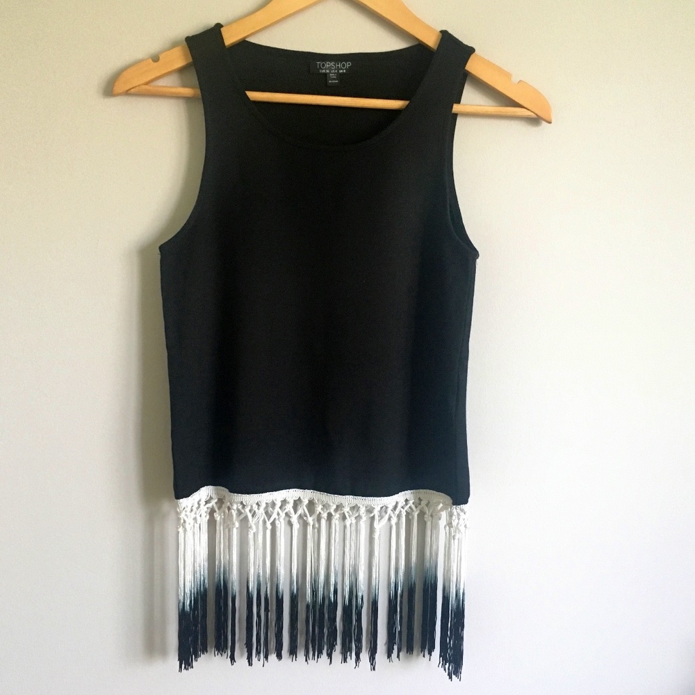 FRINGE KNIT TOP
